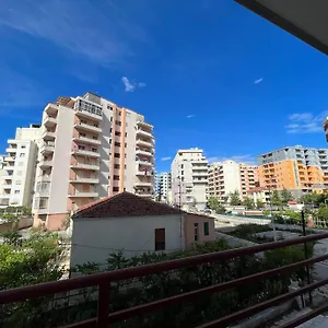 haris-vlora-guest-hause.albaniahotels.org/